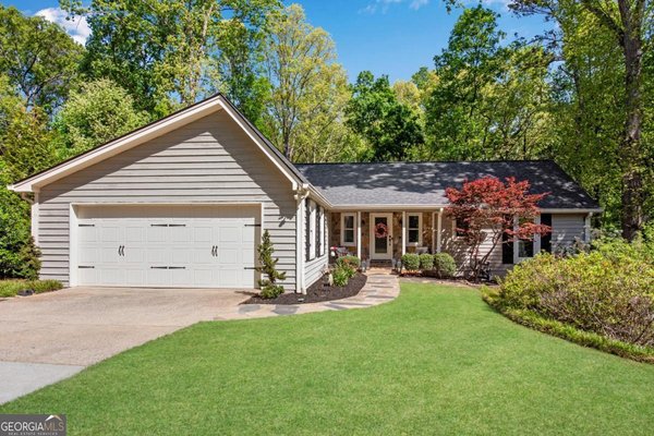 120 Boxelder Lane, Roswell