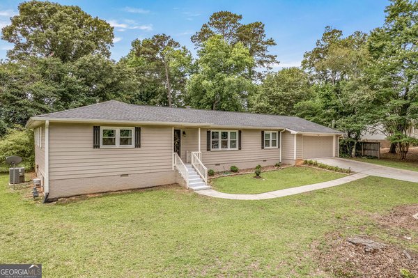25 Pine Chase Drive, Carrollton