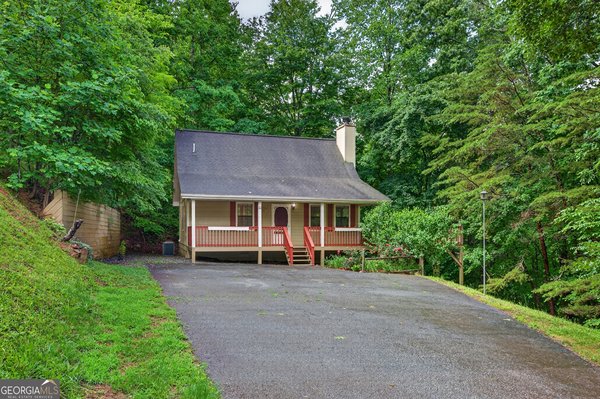 131 April Lane, Blairsville