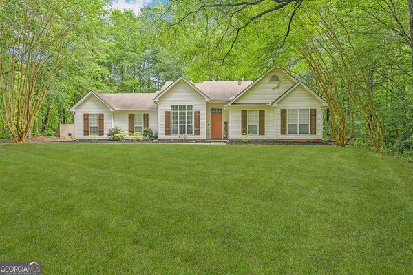 384 Marsha Way Sharpsburg