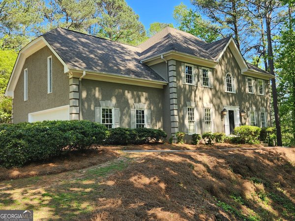 7635 Blandford Place, Sandy Springs