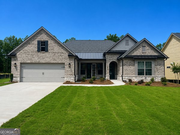 621 Highgrove Circle, Canton