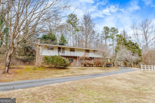 1036 Wooten Lake Road Kennesaw
