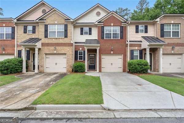 3063 Thornbury Trace, Atlanta