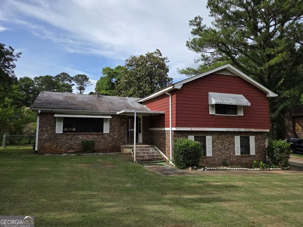 556 Greenview Avenue Conyers