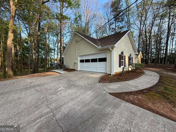 35 Lindsey Lane Sharpsburg