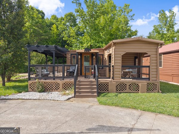 165 Stag Leap Drive Cleveland