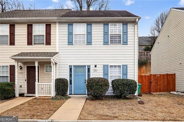 1957 Shawn Wayne Circle Atlanta