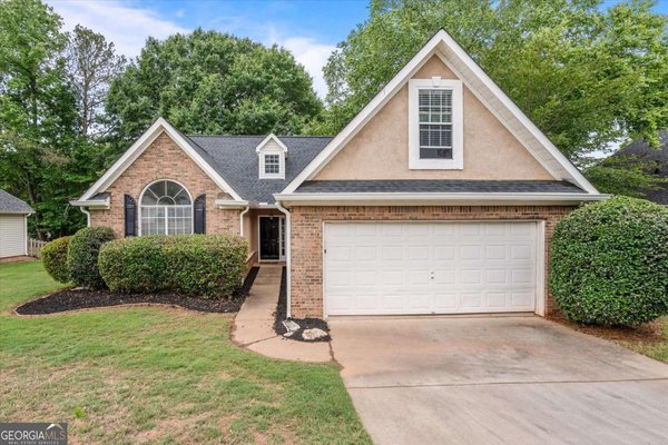 137 Pecan Crescent Newnan