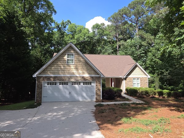 640 Lake Drive, Pine Mountain