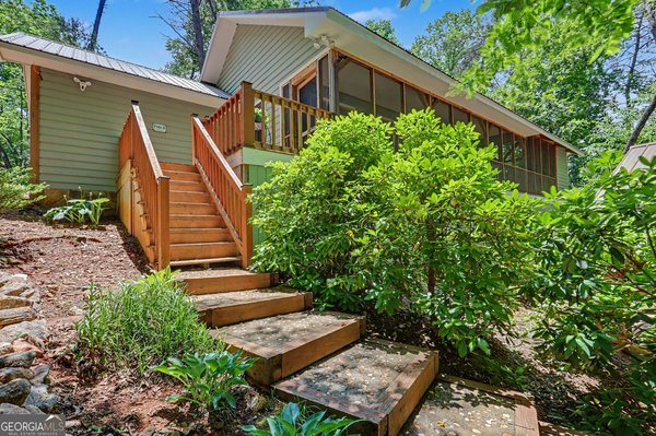 220A Brookwood Lane Clarkesville