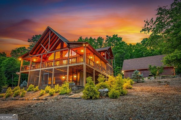 128 Ridge Brook Drive, Morganton