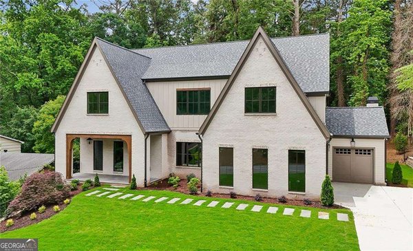 680 Edgewater Trail, Atlanta