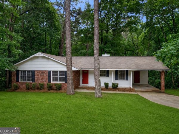 260 Pinehurst Drive Stockbridge
