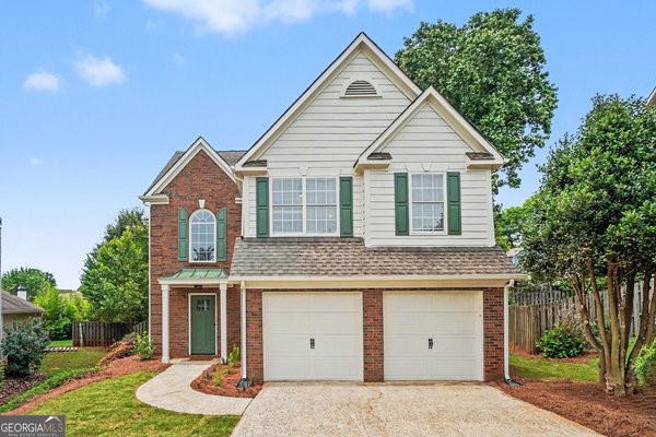 120 Ashton Court, Roswell