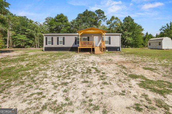 181 Dewey Rush Landing Road, Glennville