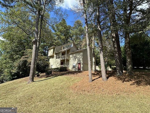340 Farm Path Roswell