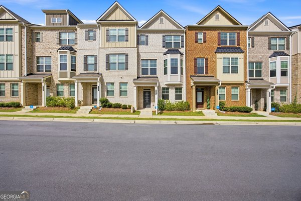 594 Amarante Circle Lawrenceville