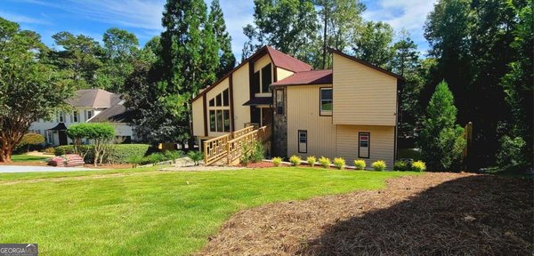 2696 Long Lake Terrace, Roswell
