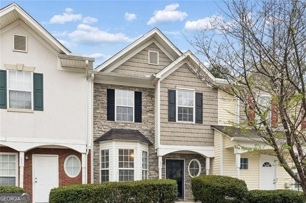 6097 Camden Forrest Cove Riverdale