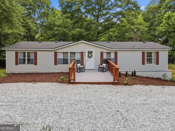 1203 Lanier Road Pendergrass