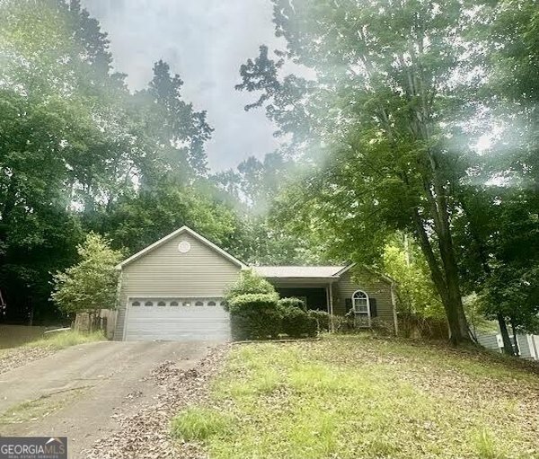 5823 N Cove Road, Gainesville