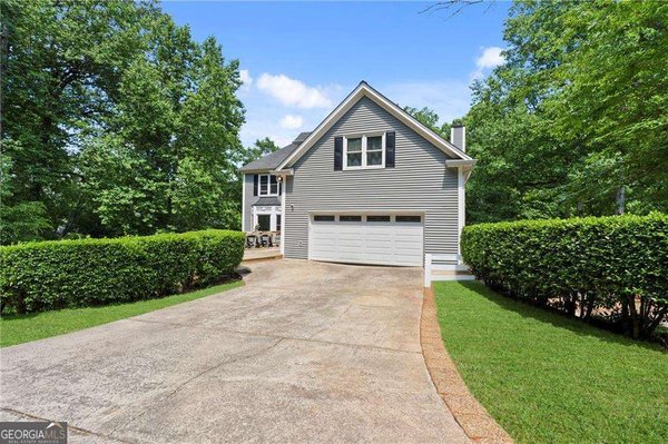 334 Justin Drive, Woodstock