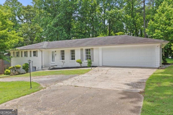 6181 Shallow Wood Lane, Douglasville