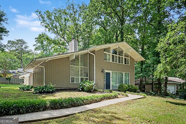 350 Willow Glenn Court, Marietta