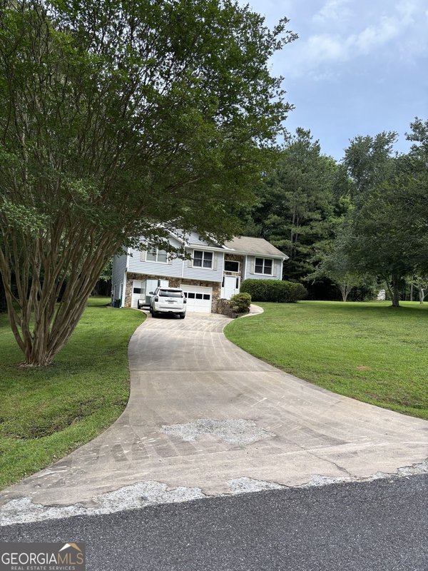38 Stonehedge Drive, Dawsonville