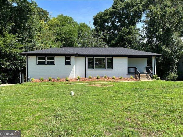 2868 Lynda Place, Decatur