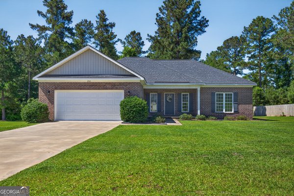 214 Dewpoint Drive, Statesboro