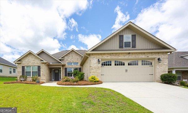 207 Creek Ridge Drive Warner Robins