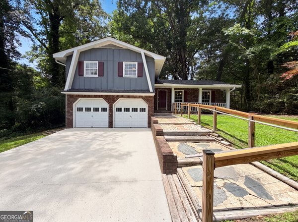 1271 Seven Springs Circle Marietta