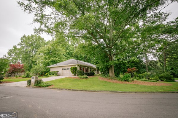 6960 Northgreen Drive, Sandy Springs
