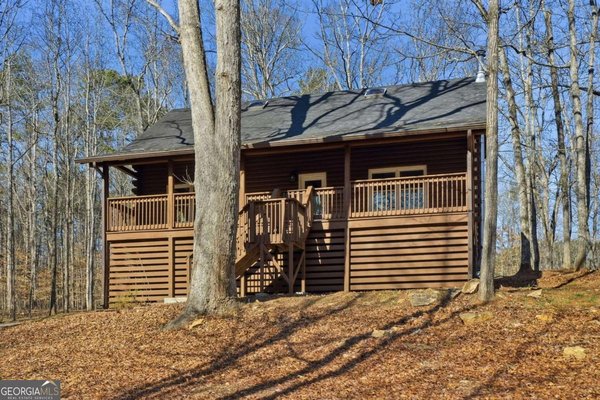 437 Twin Lakes Drive, Canton