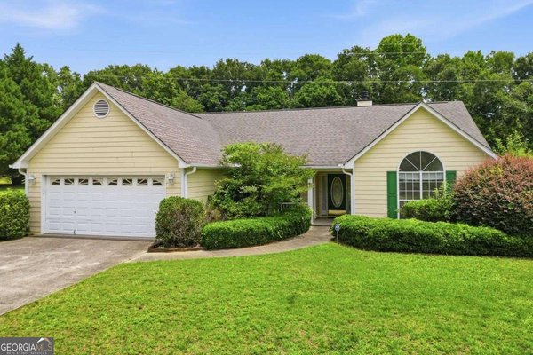 111 Laura Ashlyn Court Mcdonough