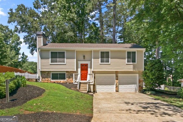 570 Sheringham Court, Roswell