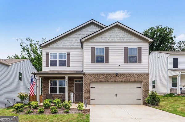 8233 Bluewater Drive, Fairburn