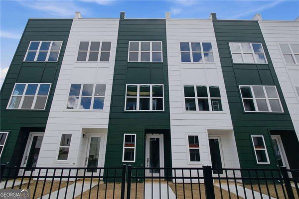 2029 Memorial Drive, Atlanta