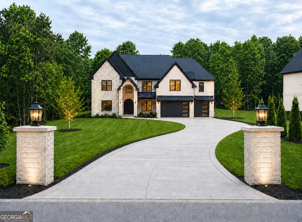3275 Smithtown Road, Suwanee