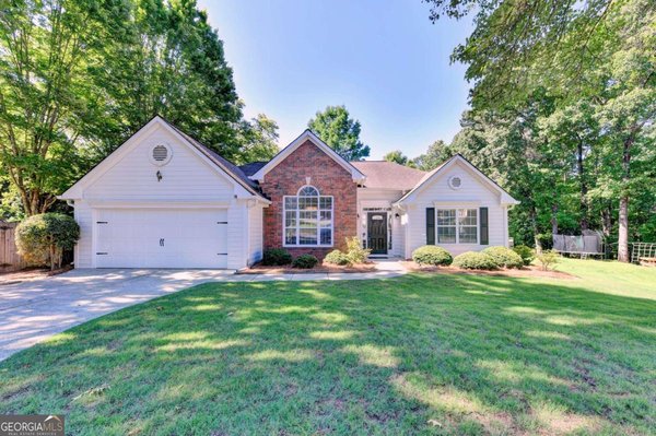 572 Staghorn Lane, Suwanee