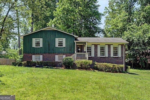 2611 Sandy Court Marietta