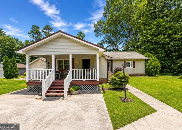 455 Wildwood Drive, Chatsworth