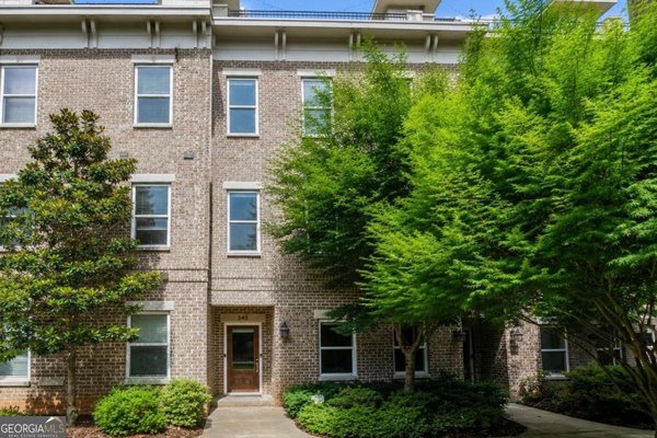 345 Brownstones Circle Atlanta