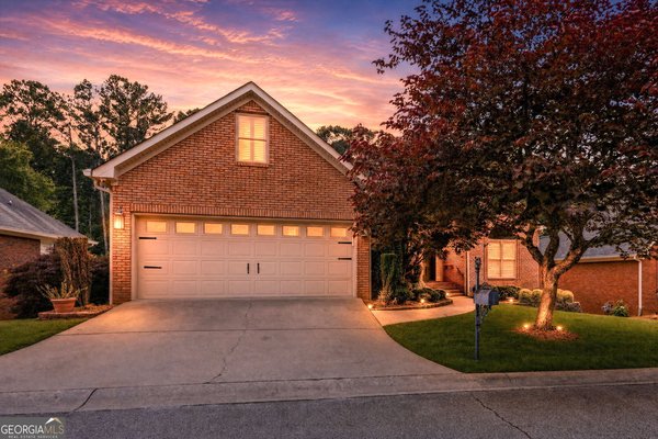4075 Anastasia, McDonough