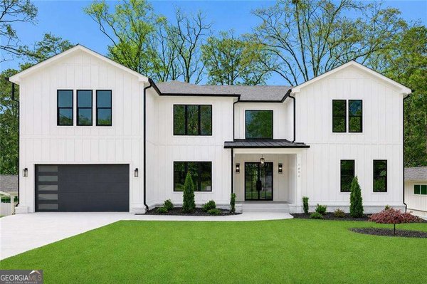 1696 Dunwoody Place, Atlanta