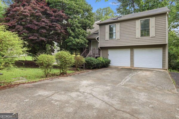 1648 Olde Oak Drive, Lithia Springs