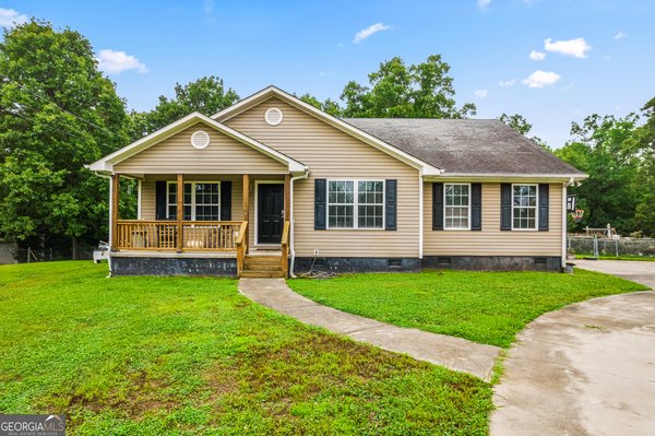 530 Pleasant Valley Road, Silver Creek