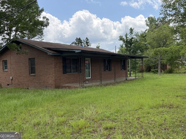706 Highway 80 Swainsboro